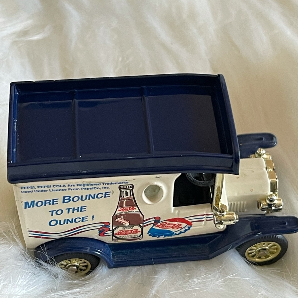 PEPSI COLA METAL TRUCK - Picture 5 of 8
